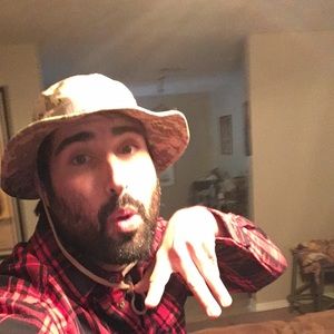 Meet your Posher, Tay